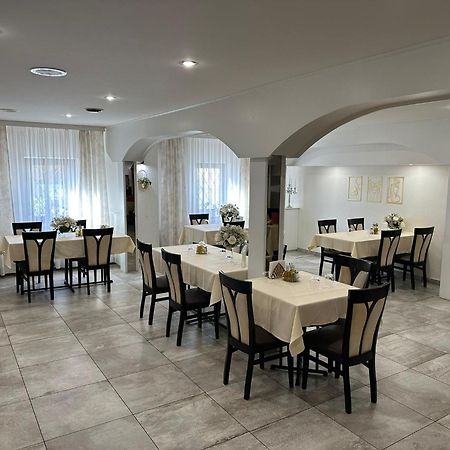 Golden Golem Hotel & Spa Πράγα Εξωτερικό φωτογραφία
