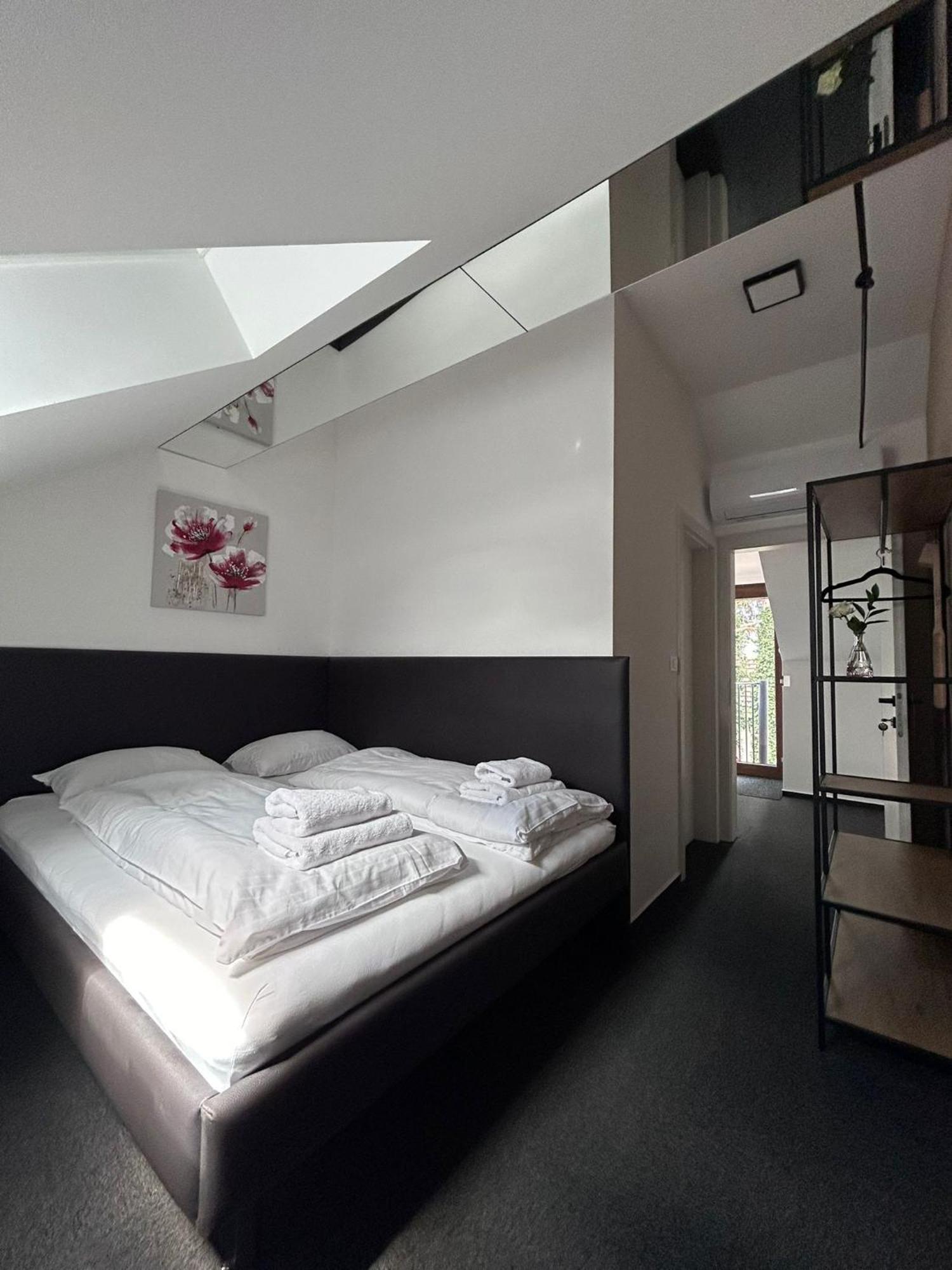 Golden Golem Hotel & Spa Πράγα Εξωτερικό φωτογραφία