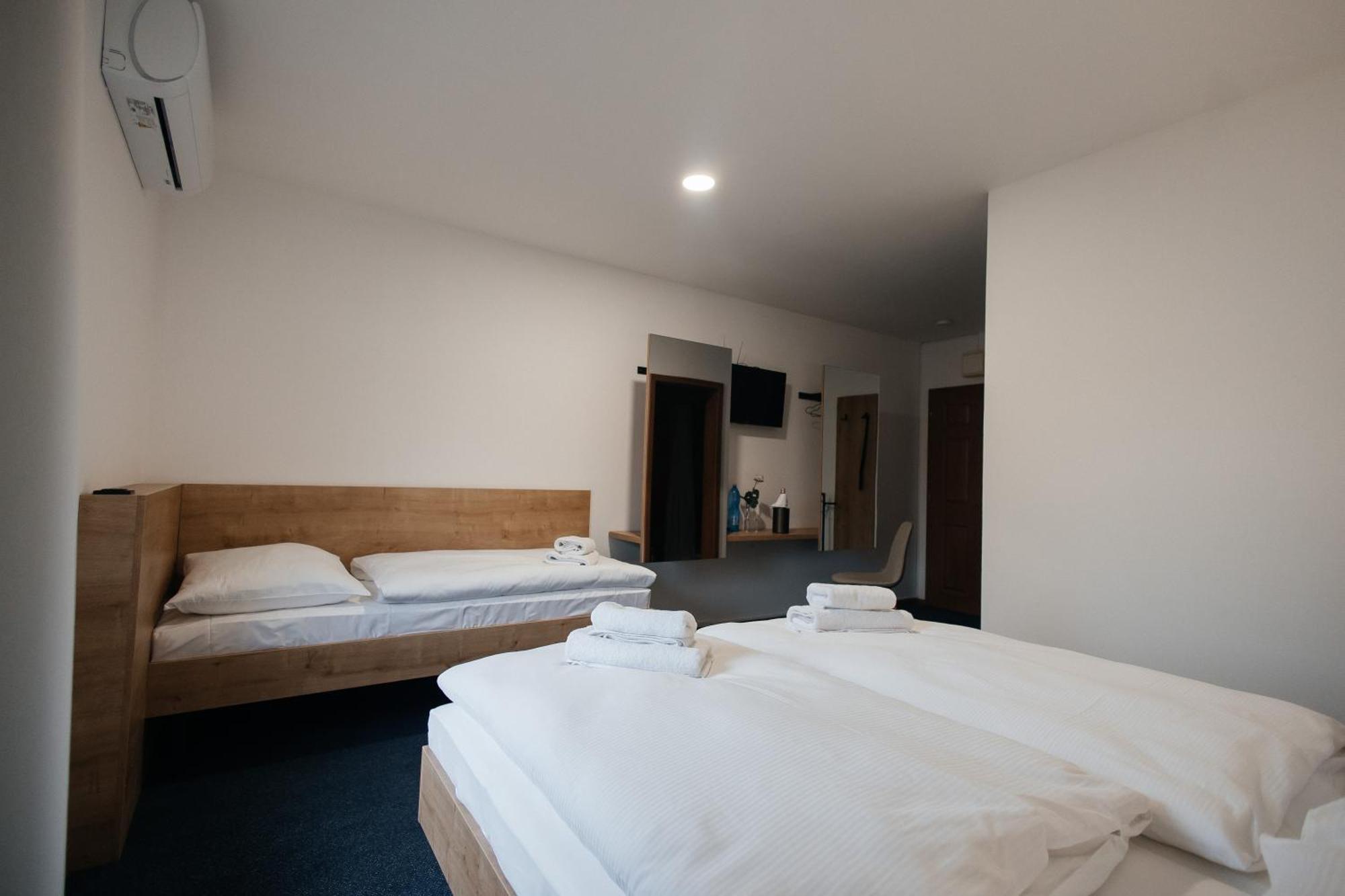 Golden Golem Hotel & Spa Πράγα Εξωτερικό φωτογραφία