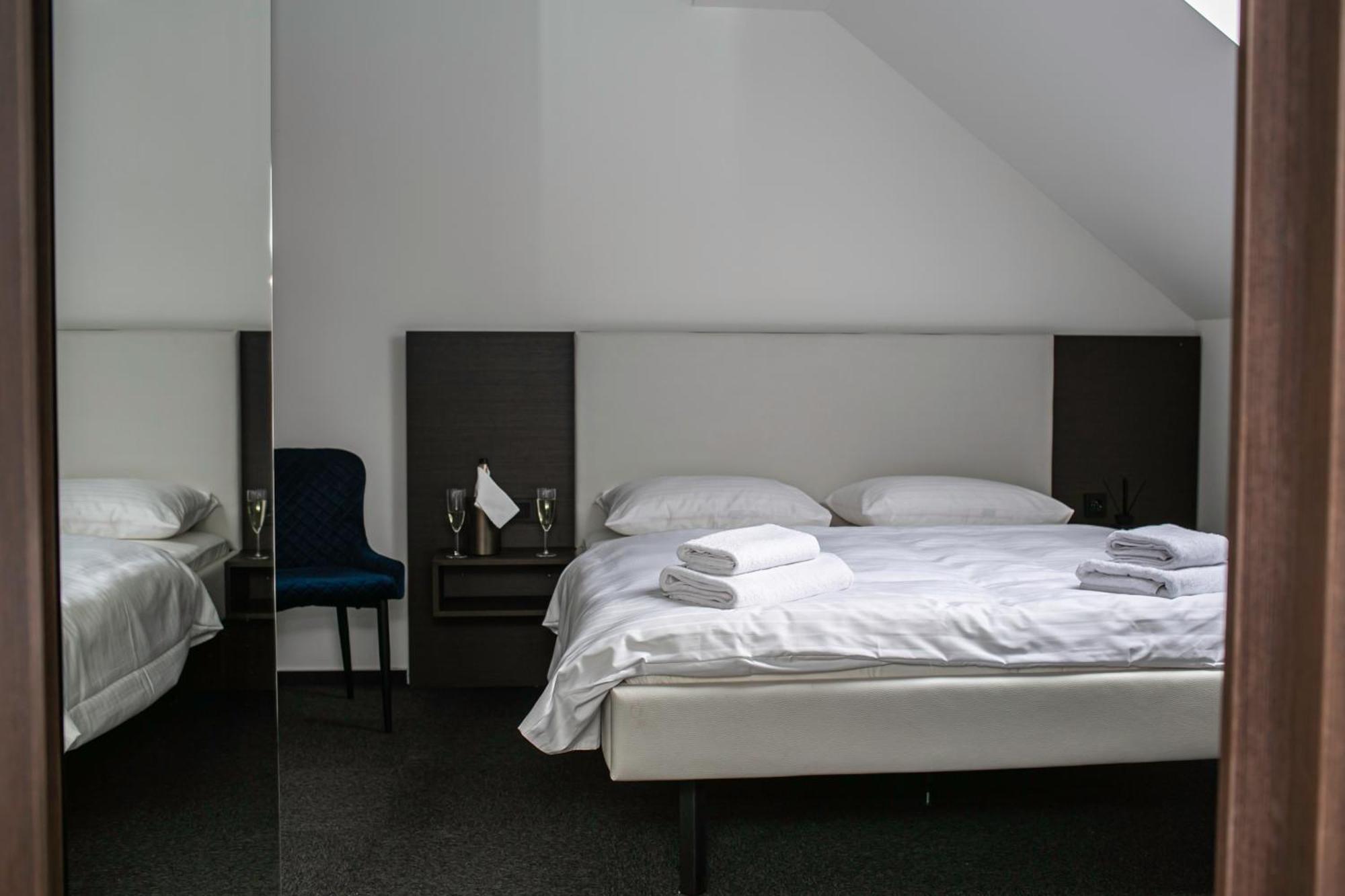 Golden Golem Hotel & Spa Πράγα Εξωτερικό φωτογραφία