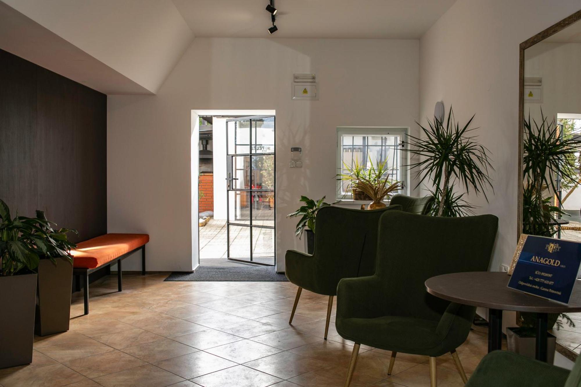 Golden Golem Hotel & Spa Πράγα Εξωτερικό φωτογραφία