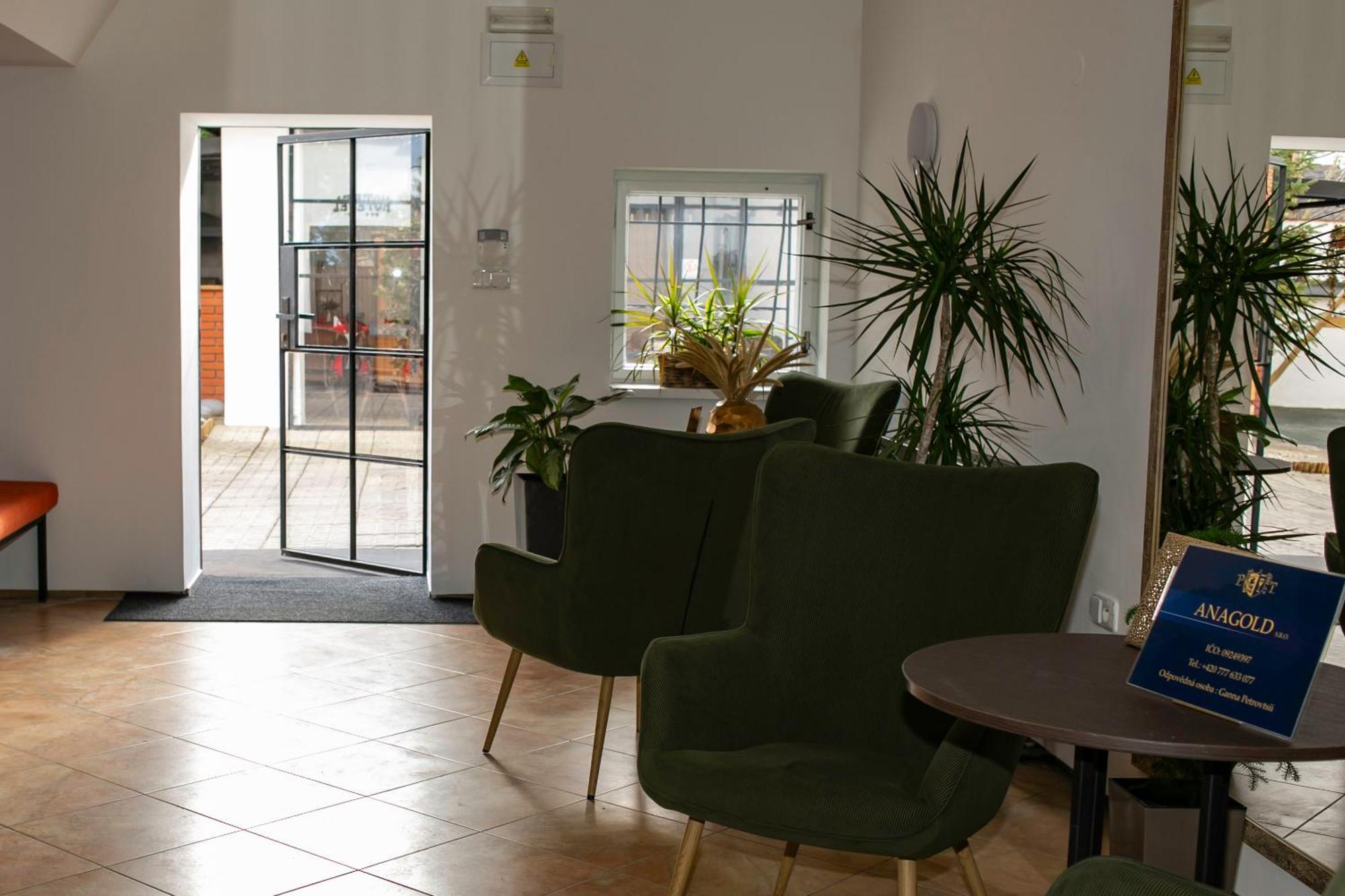 Golden Golem Hotel & Spa Πράγα Εξωτερικό φωτογραφία