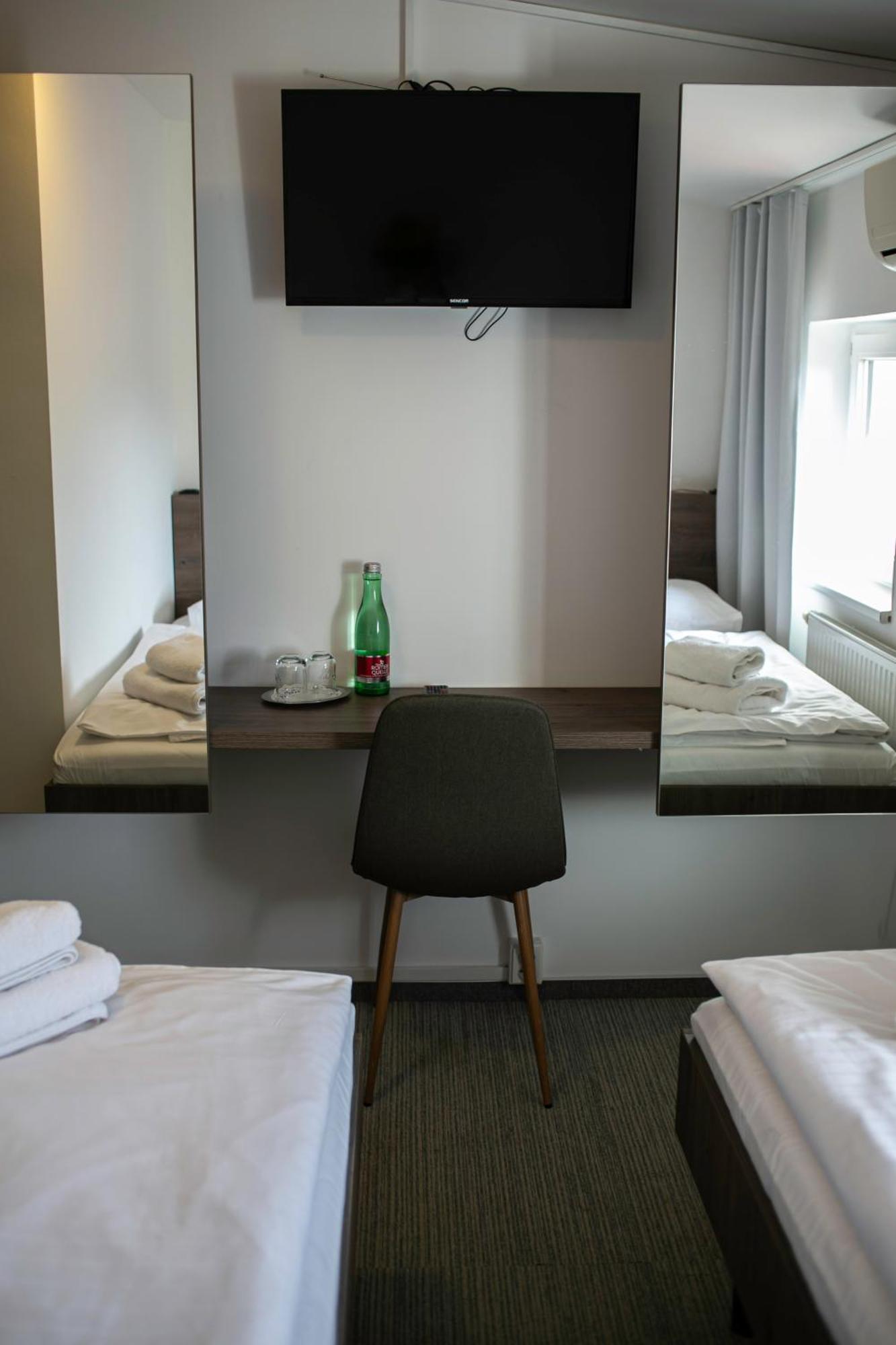 Golden Golem Hotel & Spa Πράγα Εξωτερικό φωτογραφία